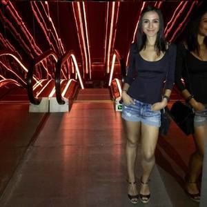 Meet your Posher, Sherry